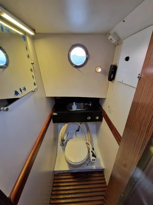 فندق Primavera Sound Romantic Fisherboat برشلونة 0*,