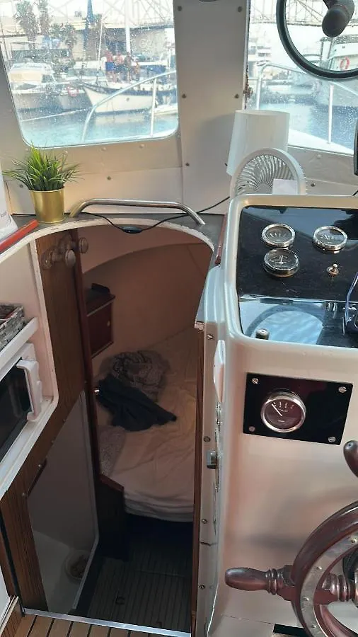 Botel Primavera Sound Romantic Fisherboat Hotel Barcelona